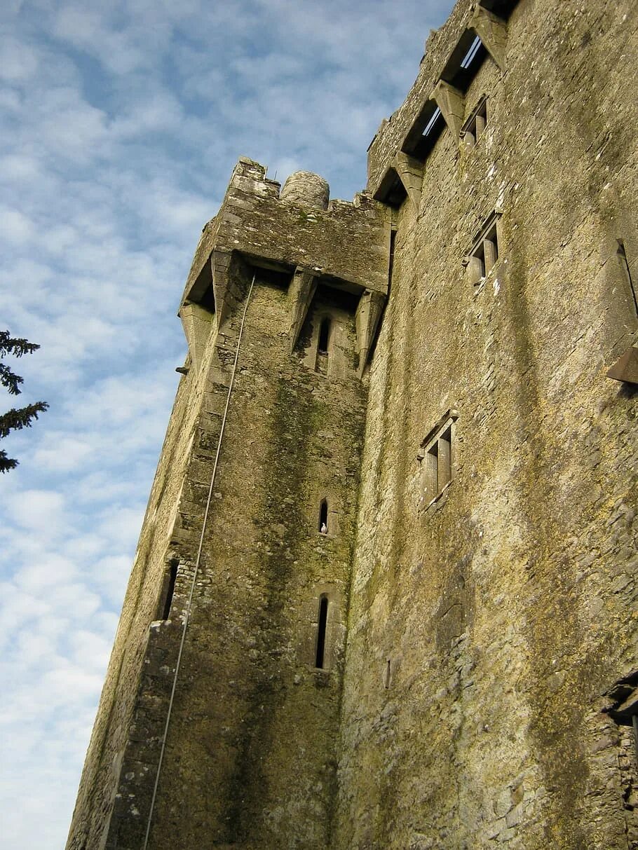 Fortress building. Башня замка. Замки древние с башнями. Средневековая башня. Древние постройки.
