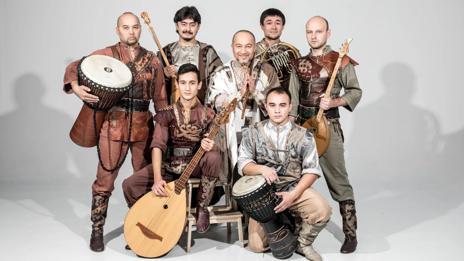 Башкирское этно. Роберт юлдашев и группа курайсы. башкирский кураист роберт юлдашев. группа курайсы роберта юлдашева. этно группа курайсы.