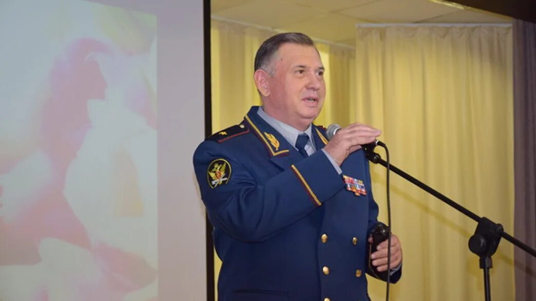 Начальнику астраханского УФСИН, строившему дом силами осужденных и подчиненных, 