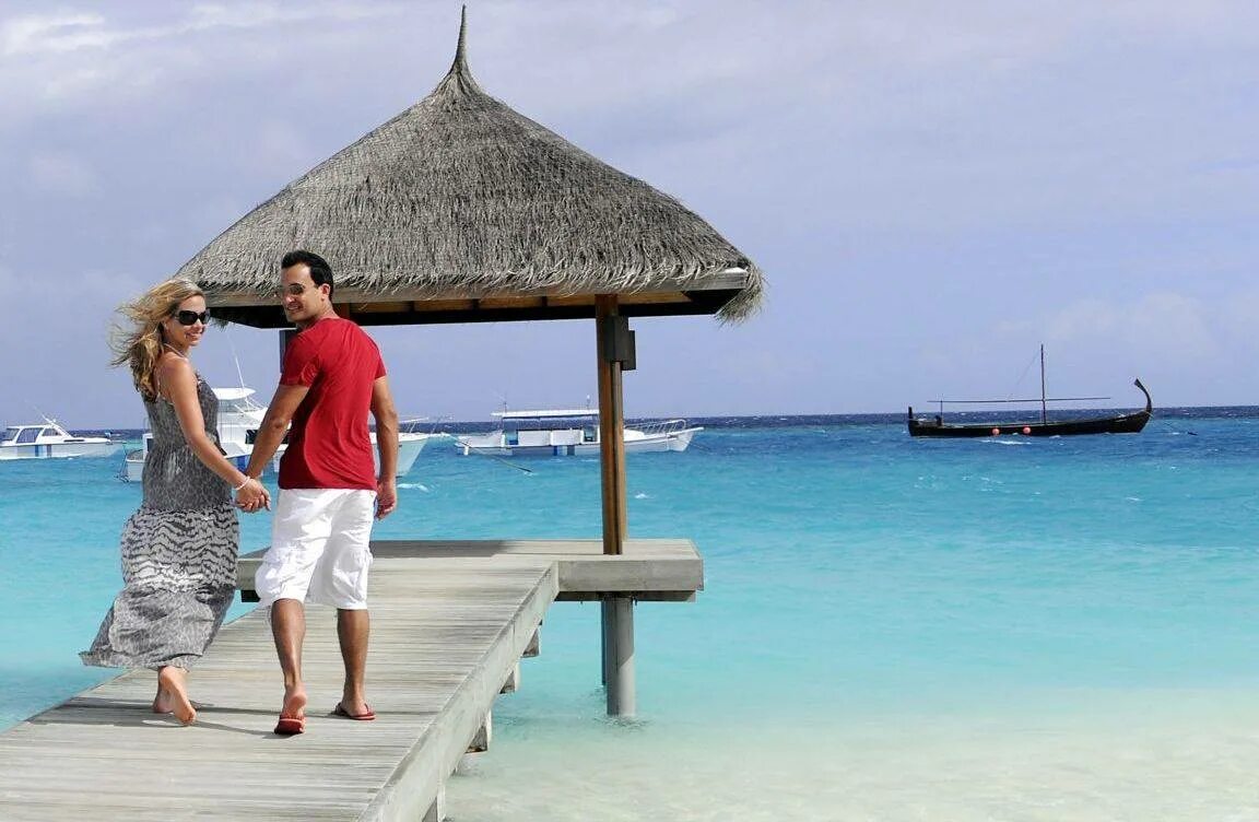 Куда лучше поехать отдохнуть за границу. Свадебное путешествие на Мальдивы. Медовый месяц. Медовый месяц на Мальдивах. Свадьба на Мальдивах фото.