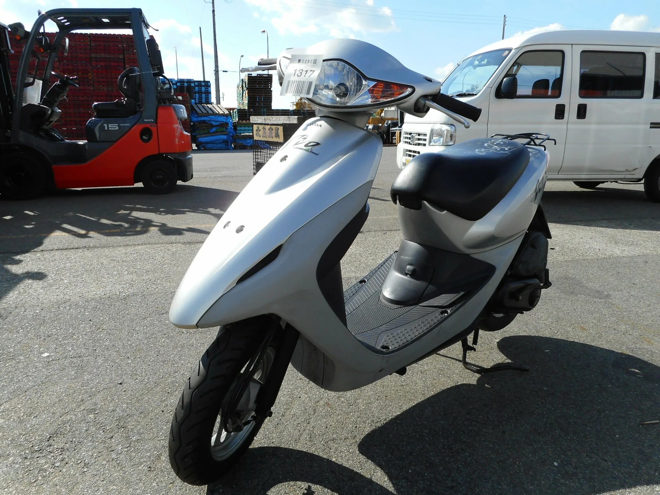 Японский скутер 49 кубов. Хонда дио такт 24. Хонда дио 16. Honda dio sp 50cc ac. Хонда дио 50.