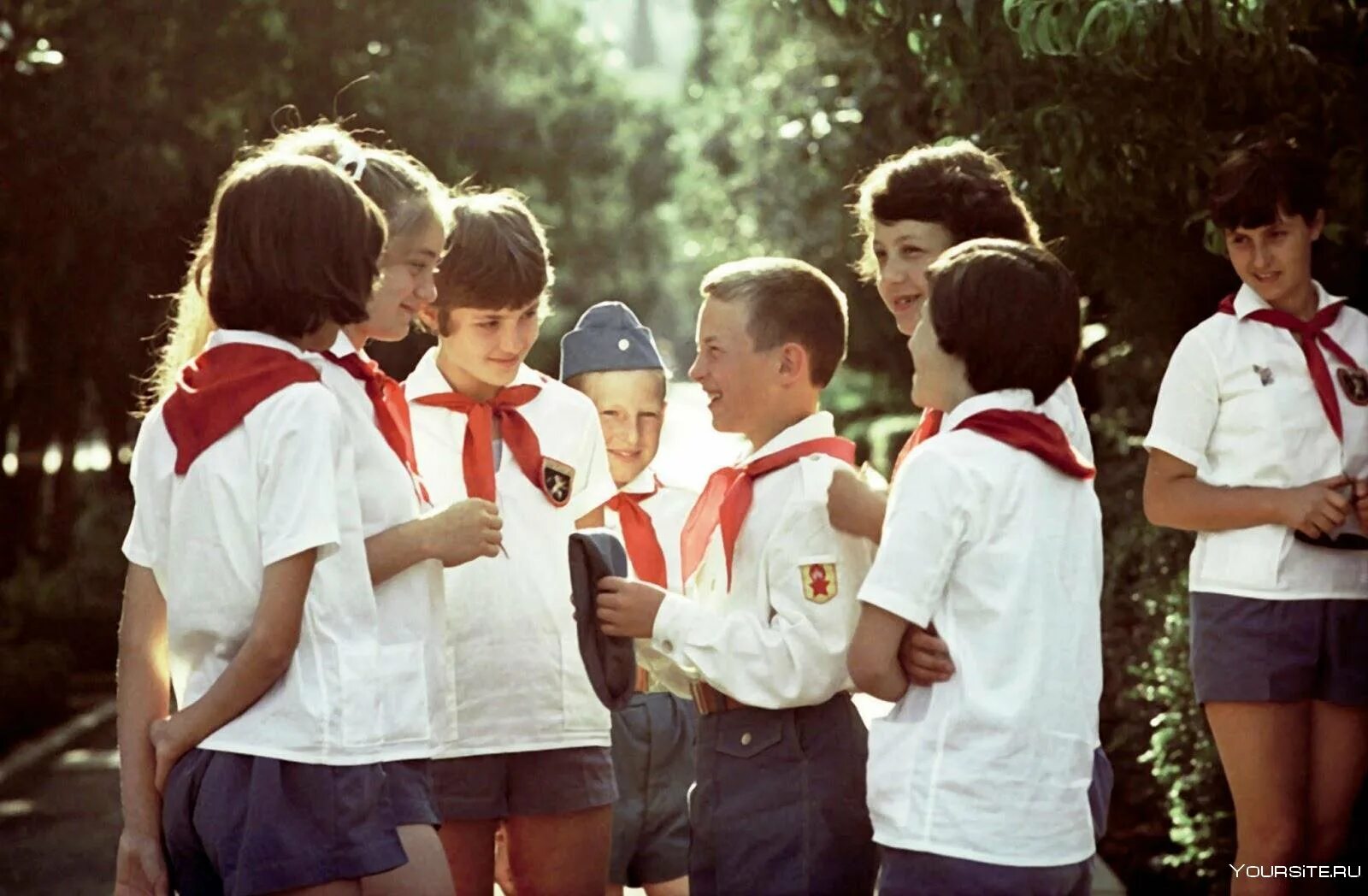 Вожатый. Вдц орленок вожатые. Советский журнал вожатый. Истории вожатых. Истории вожатых.