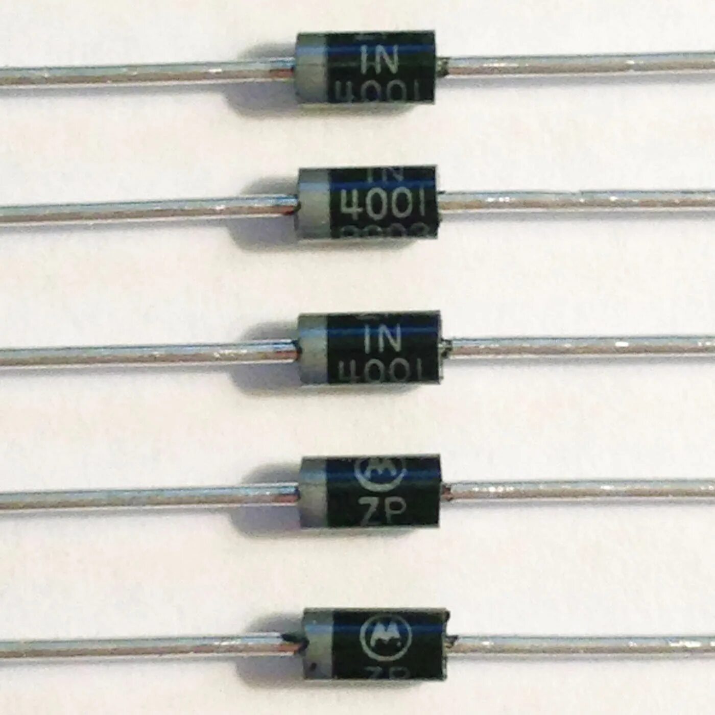 Диод datasheet. 1n4001 Diodes. Диод выпрямительный in 4001 1а, 50в. Диод 1n407 cmd. 1n177 диод.