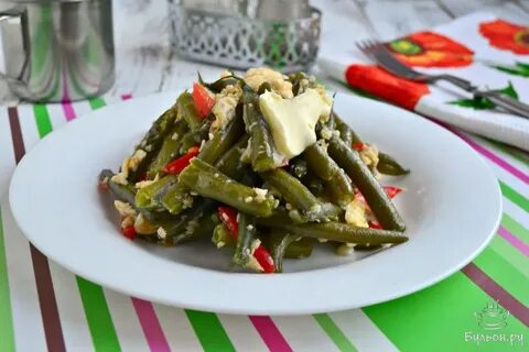 Спаржевая фасоль с яйцами