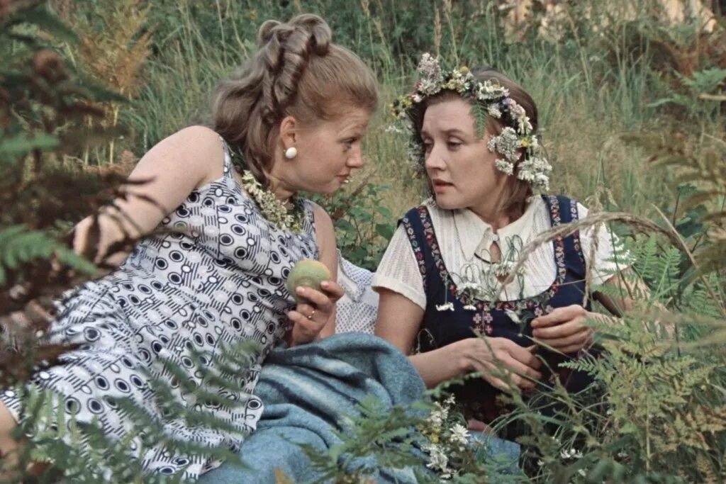 Не плачь я слезам не поверю. Москва слезам не верит фильм 1979. вера алентова москва слезам. инна выходцева в фильме москва слезам не верит. москва слезам не верит муравьева.