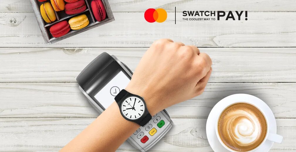 Часы оплачивать покупки. Swatch с бесконтактной оплатой. Часы Swatch с бесконтактной оплатой. Банковская карта с часами. Кварцевые часы с бесконтактной оплатой.