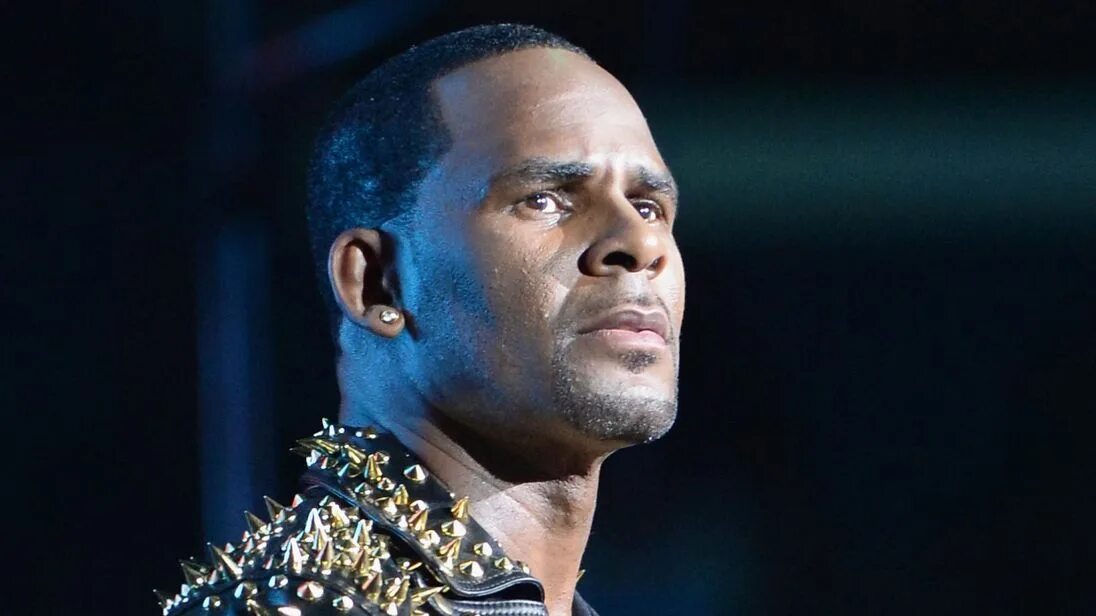 R kelly скандал. R Kelly. Р. Келли 2022. R Kelly молодой. Ар Келли песни.