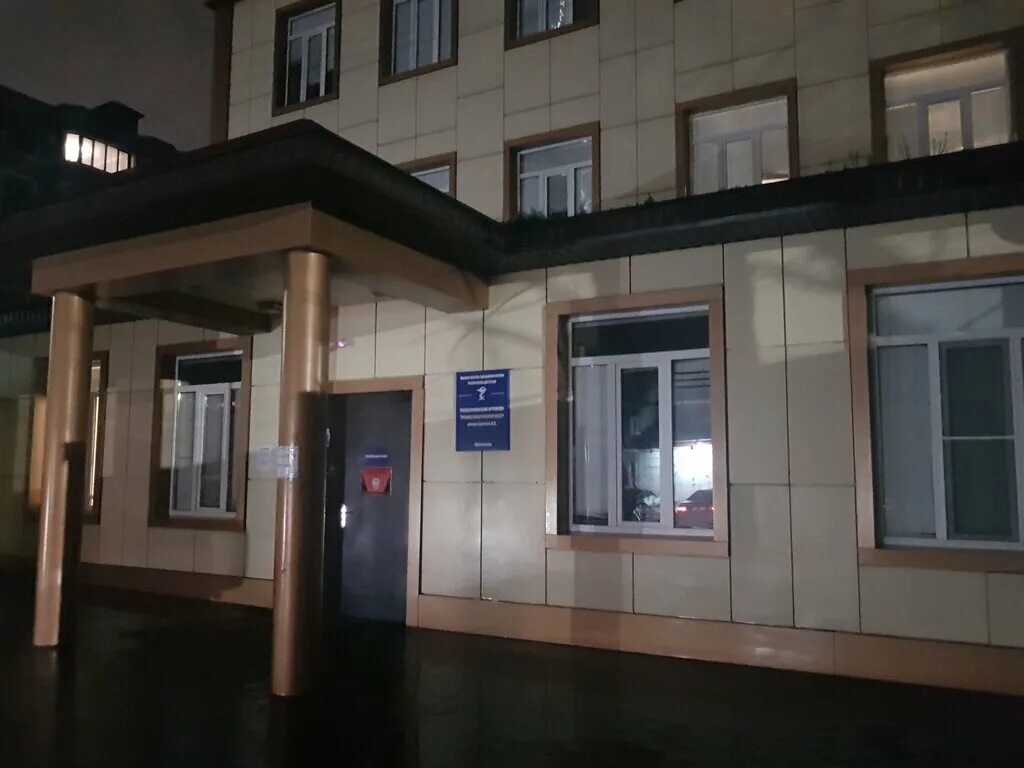 главврач ротц махачкала. врачи травматологической больницы махачкала. травматология в махачкале на ленина. республиканский ортопедо-травматологический центр махачкала. салим халитов врач.