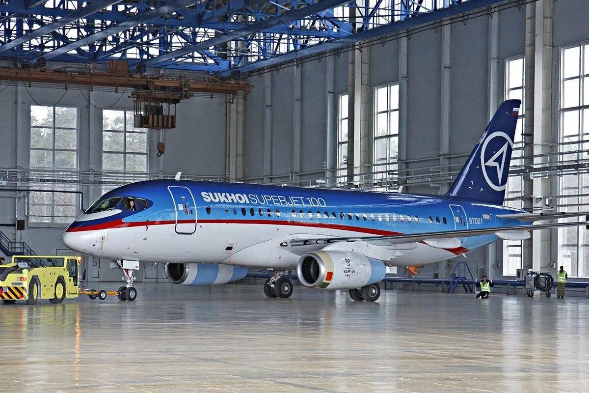 Суперджет последние новости. Суперджет 100. Самолет Sukhoi Superjet 100. Сухой Джет 100. SSJ-100 самолет Россия.