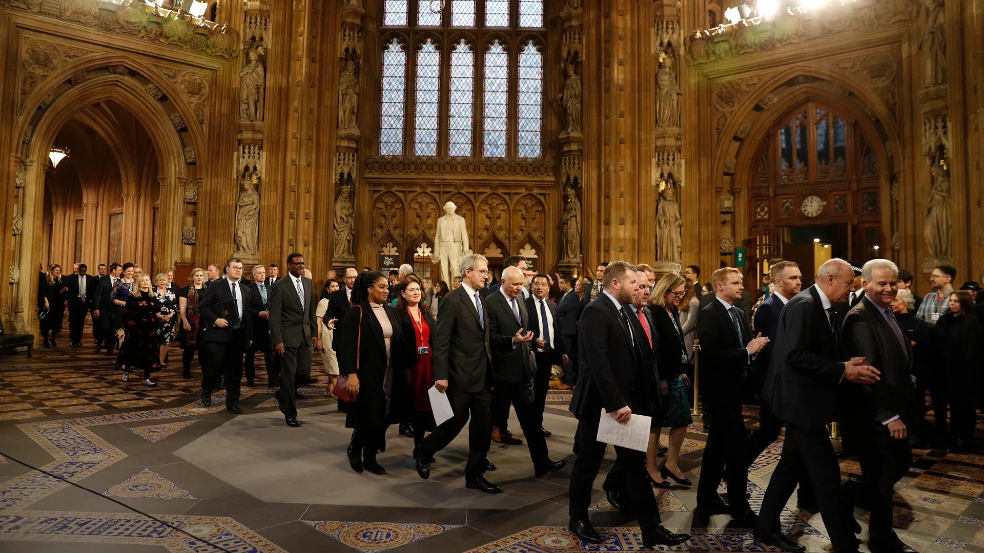 2 the house of commons. Палата общин Великобритании. Клерк палаты общин Великобритании. Британский парламент. Конгресс Великобритании.