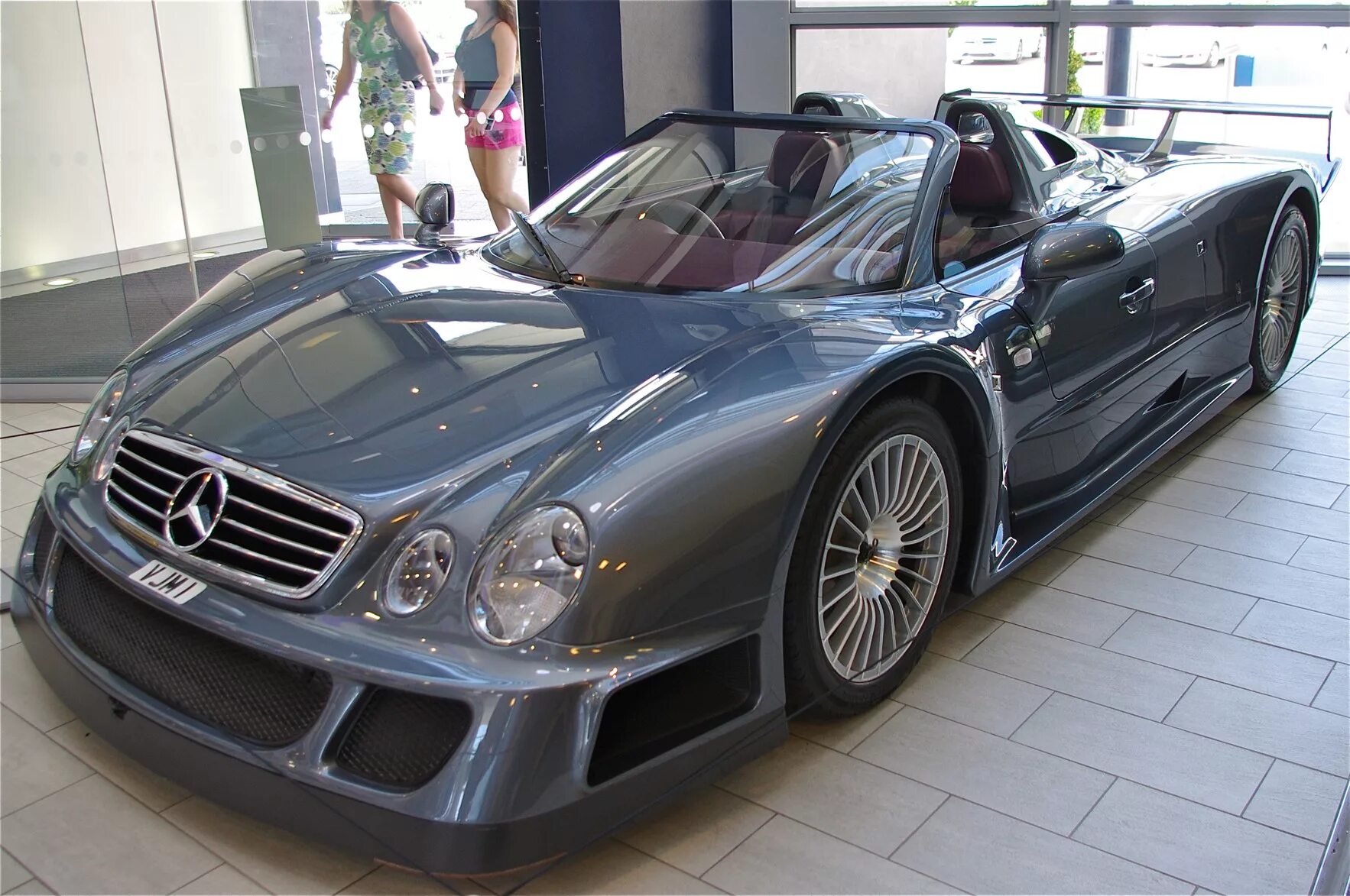 Цена самого дорогого мерседеса. Mercedes-Benz CLK GTR. Benz CLK GTR. Mercedes CLK GTR. Мерседес CLK GTR 200.