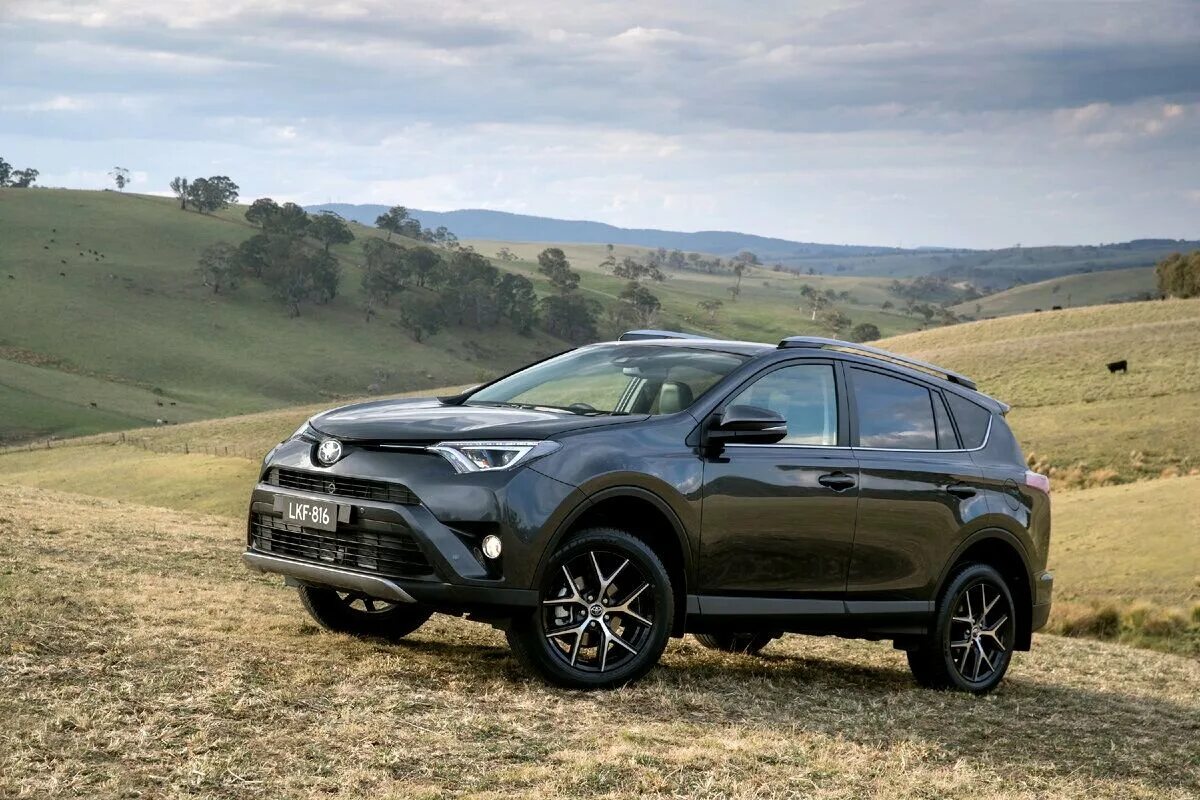 Toyota rav4 2018. Тойота рав 4 2018. Тойота рав 4 2017. Toyota rav4 2018 черная. Рав 7