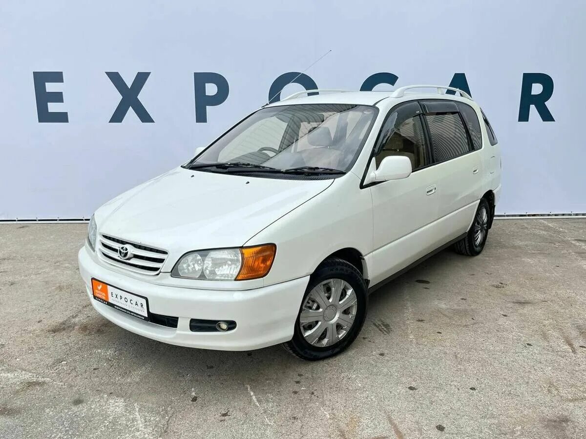 Toyota ipsum i290. Тойота Ипсум 2000 год 9 дюймов. Тойота lpsum 2000. Toyota ipsum выставка.