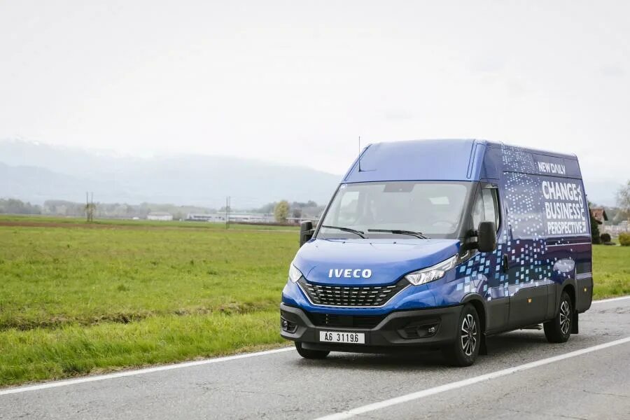 Ивеко Дейли 2022. Iveco Daily 2022 фургон. Iveco Daily 2019 года. Ивеко Дейли 2022 года. Ивеко дейли 2019