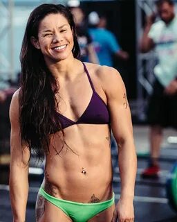 4x Crossfitter, She is currently the 17th Fittest Woman of the CrossFit Gam...