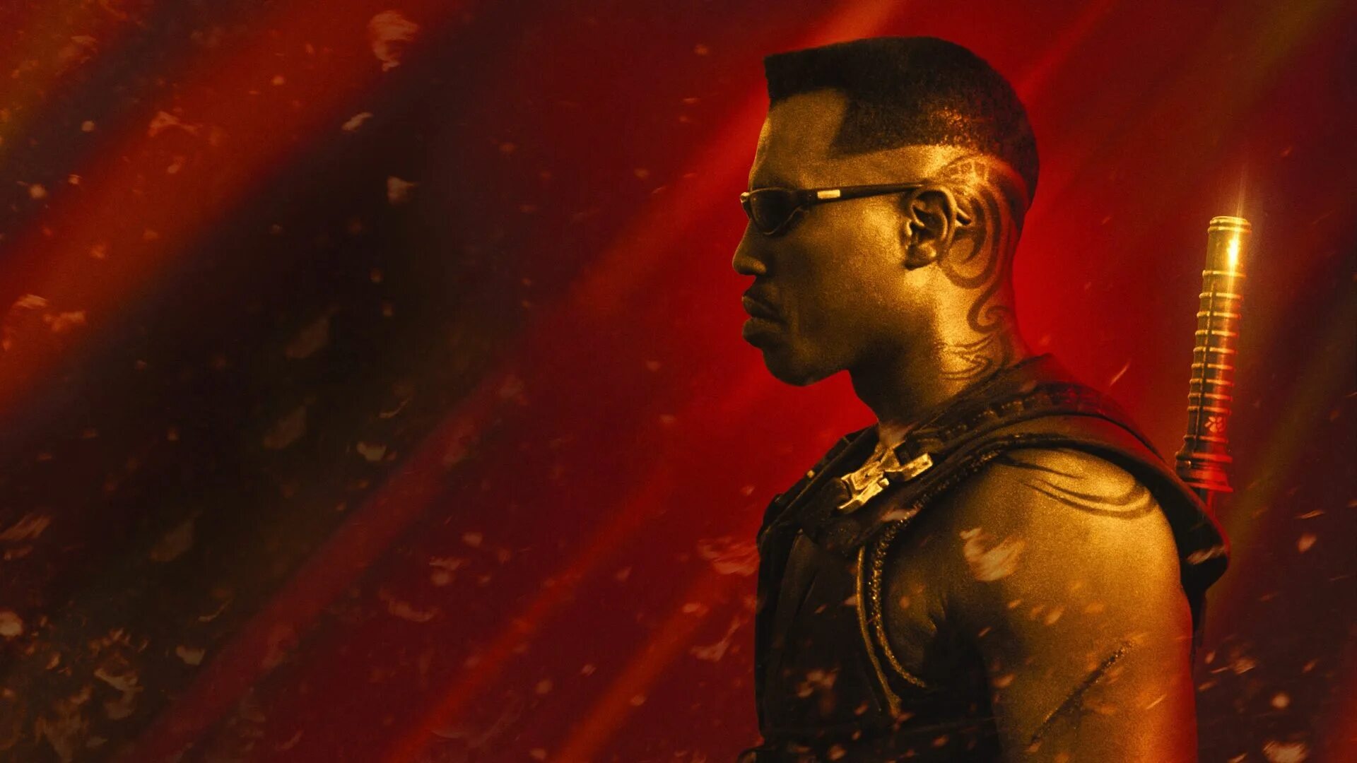 Blade your. Blade your. Блэйд уэсли снайпс арт. Блэйд 1998. Уэсли снайпс блэйд 2.