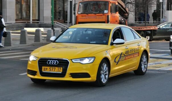 Всего 15 такси 6 желтых. Audi a6 Taxi. Ауди а6 с8 желтая. А6 желтая Ауди желтая. Audi a3 такси.