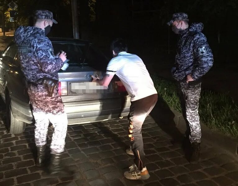 Куда сдают пьяных. Пьяные сотрудницы полиции. Куда сдают пьяных. Куда сдают пьяных. Куда сдают пьяных.