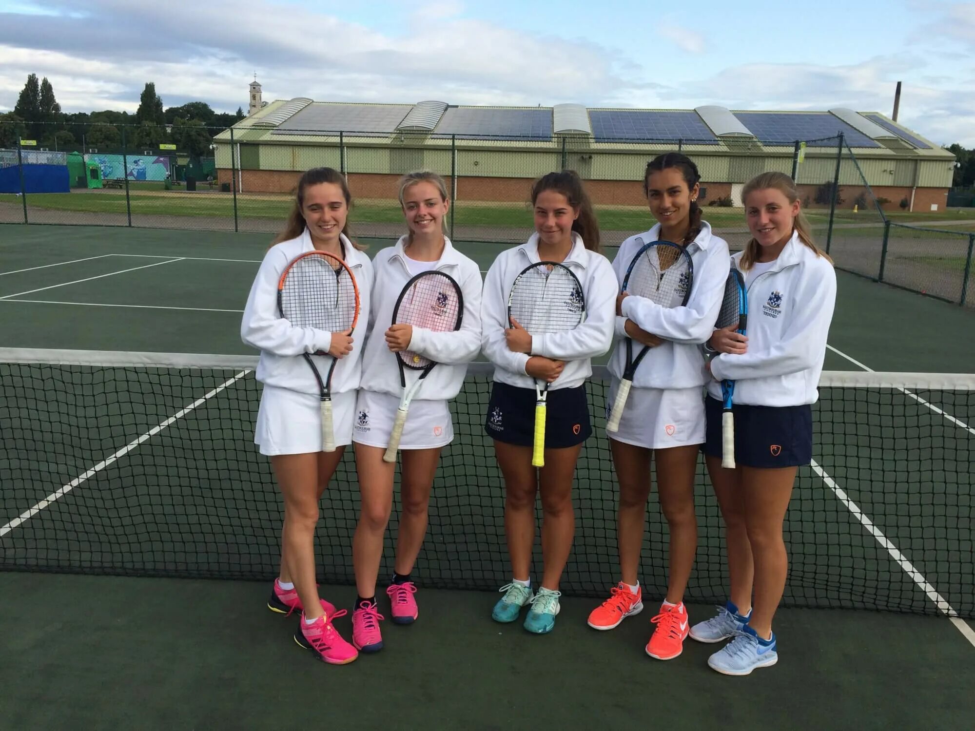College tennis. Ученица теннисистка. Теннисистки школьницы. Старшеклассницы теннисистки. Tennis Team школа.