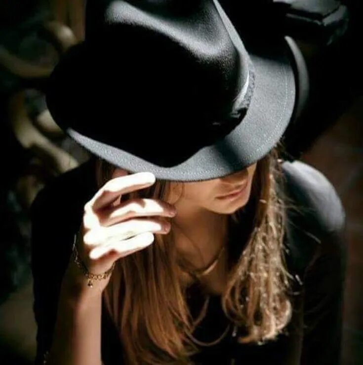 Pin by Pinner on ♠-⚫-▪ ️BLaCk HaT AFFaiR ▪-⚫-♠(:)))))......********(((*** White p