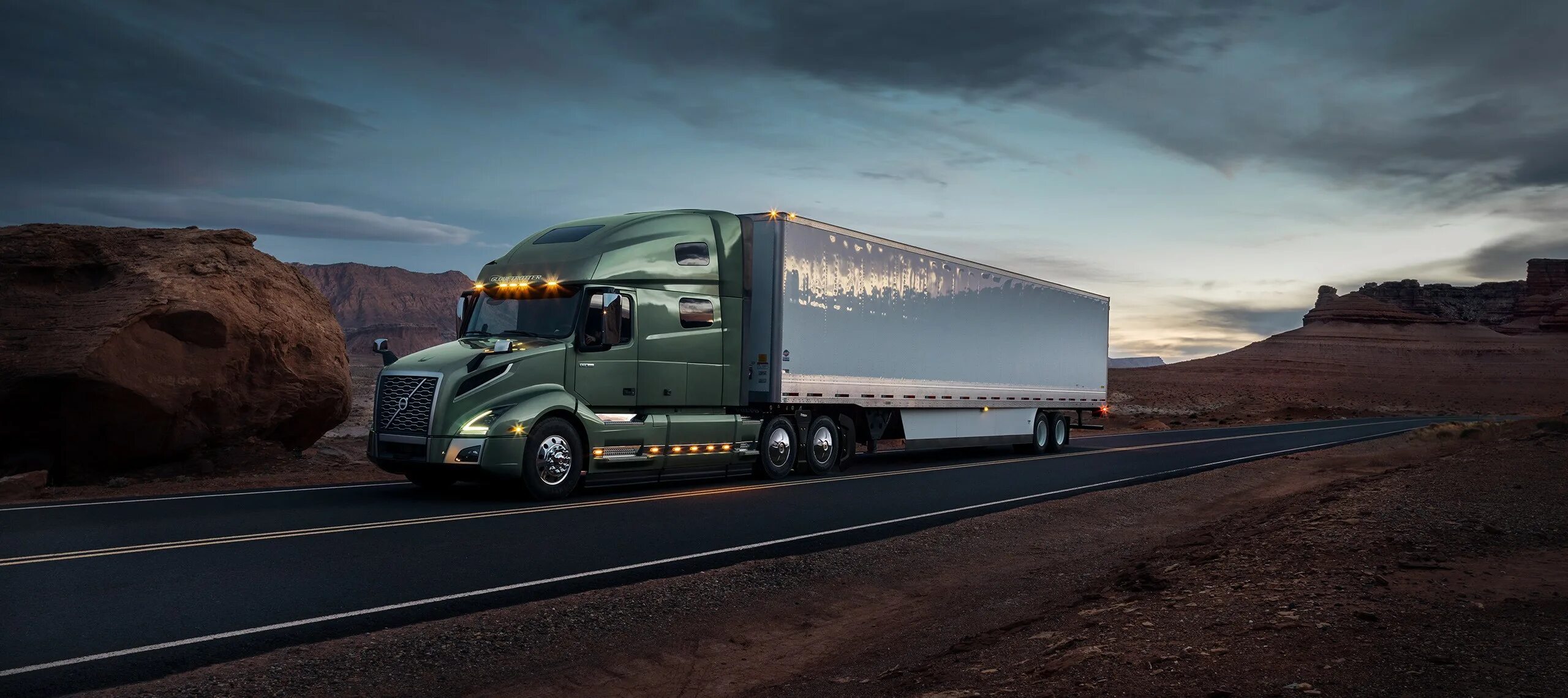 Фура лексус. Volvo vnl 860. фура вольво внл 860.
