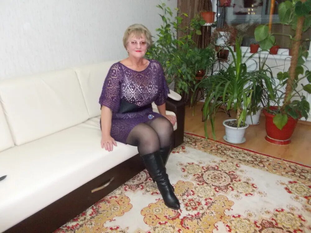Познакомится С Бабушками И Секс
