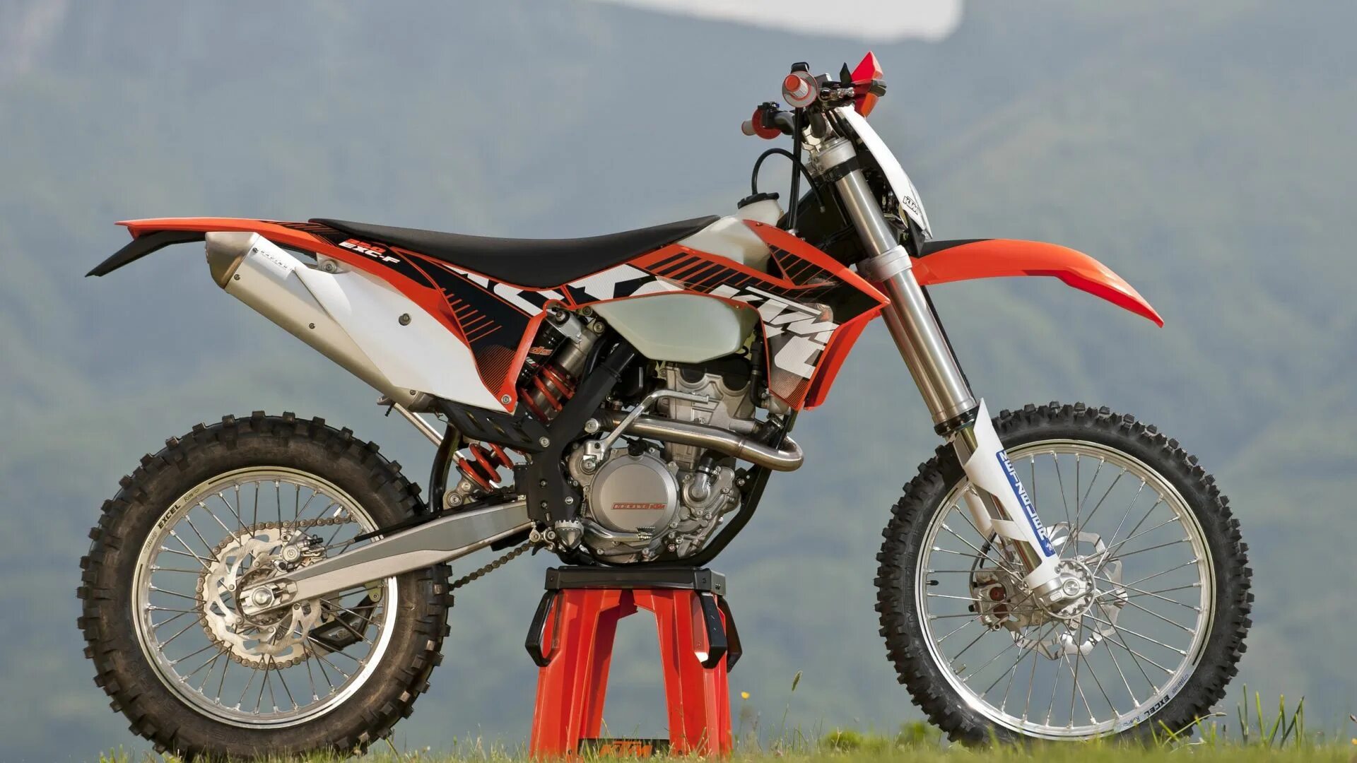 Мотоцикл эндуро 350. Ktm exc f 350 2020. Мотоцикл эндуро 350. Эндуро на sherco. Мотоцикл эндуро 350.