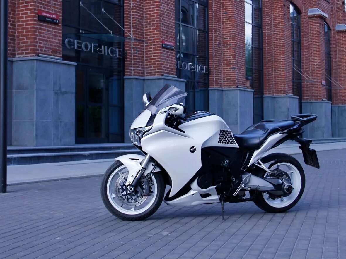 1200. Honda VFR 1200 белый. Vfr1200 2022. Vfr1200f черный. Honda VFR 1200 0-200.