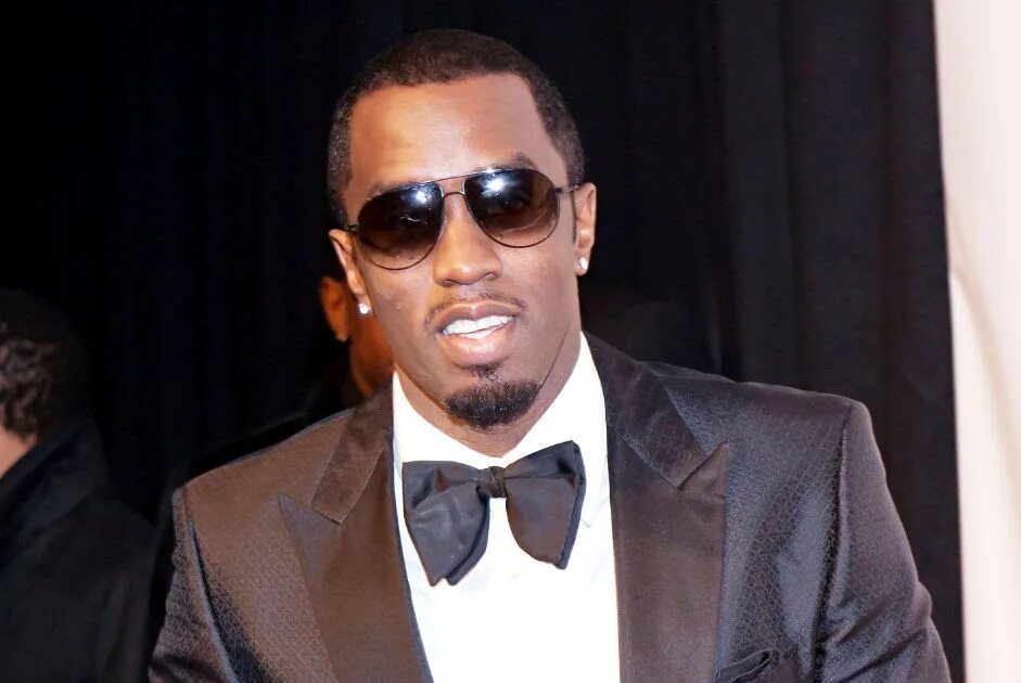 Шон комбс (дидди). P diddy. Diddy. Пафф дэдди 1997. Шон комбс 2022.