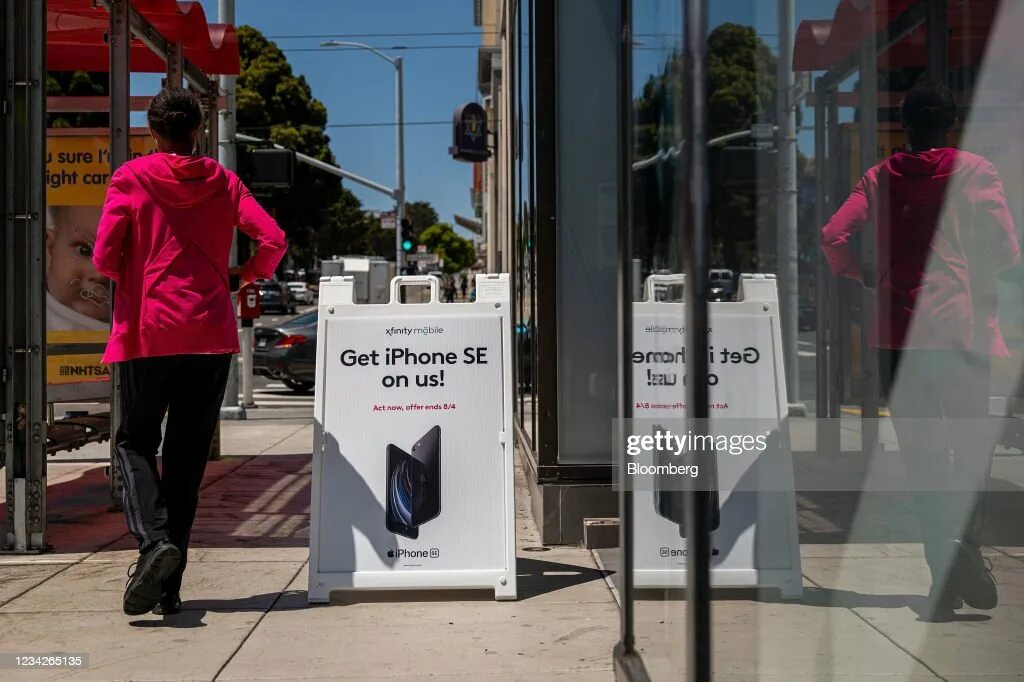 Продавать ли айфон. Рынки продаж Apple. Рынок продаж Apple в мире. Подорожали ли айфоны. Продают ли айфоны.