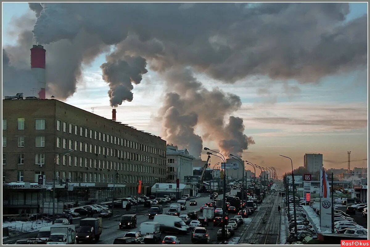 загрязненный город. г дыме. смог в спб. дымящий город. загрязнение атмосферы санкт-петербурга.