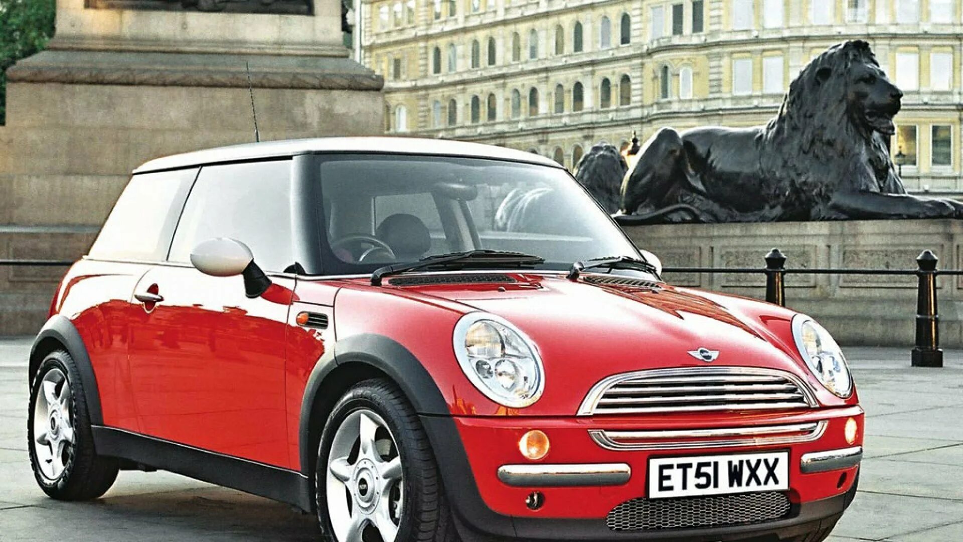 Есть ли мини. Mini Cooper 2001. Мини Купер one 2001. Мини Купер r50. Mini Cooper one r50.