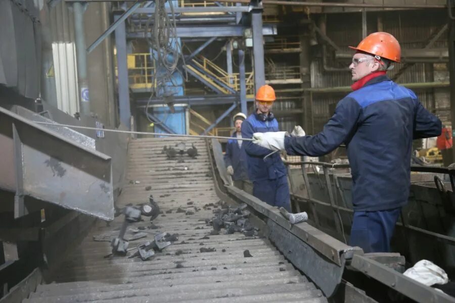 Футурус мценск вакансии. Сасин мценск. Директор завод зст мценск. Футурус мценск вакансии. Орловская крепость завод мценск.