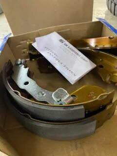 Задние тормозные колодки nissan
