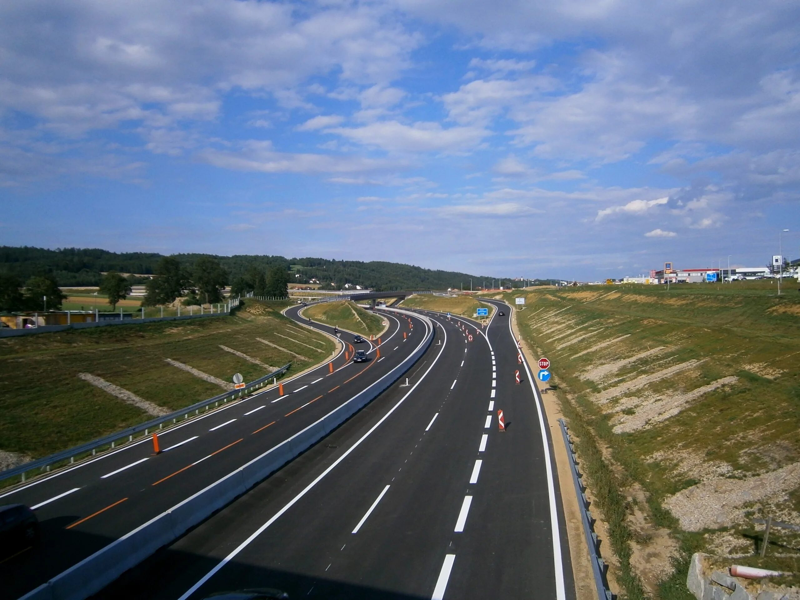 Автобан Германия. Немецкий Автобан в Германии. Автобан Германия протяженность. Автобан гоночной. Цена автобане