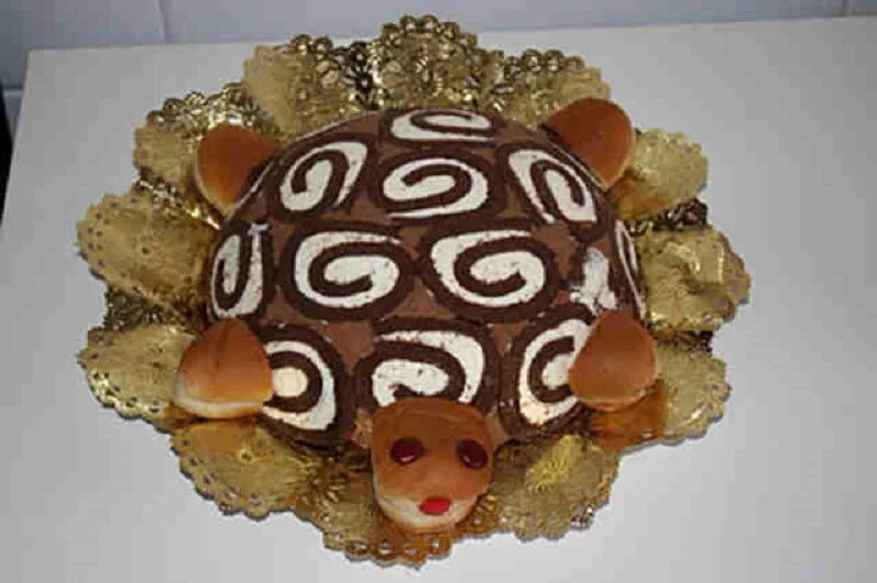 Рецепт торт черепаха пошаговая. Торт черепаха пышка. Торт черепаха Оганесян. Торт черепаха украшение. Торт черепаха со сметанным кремом.