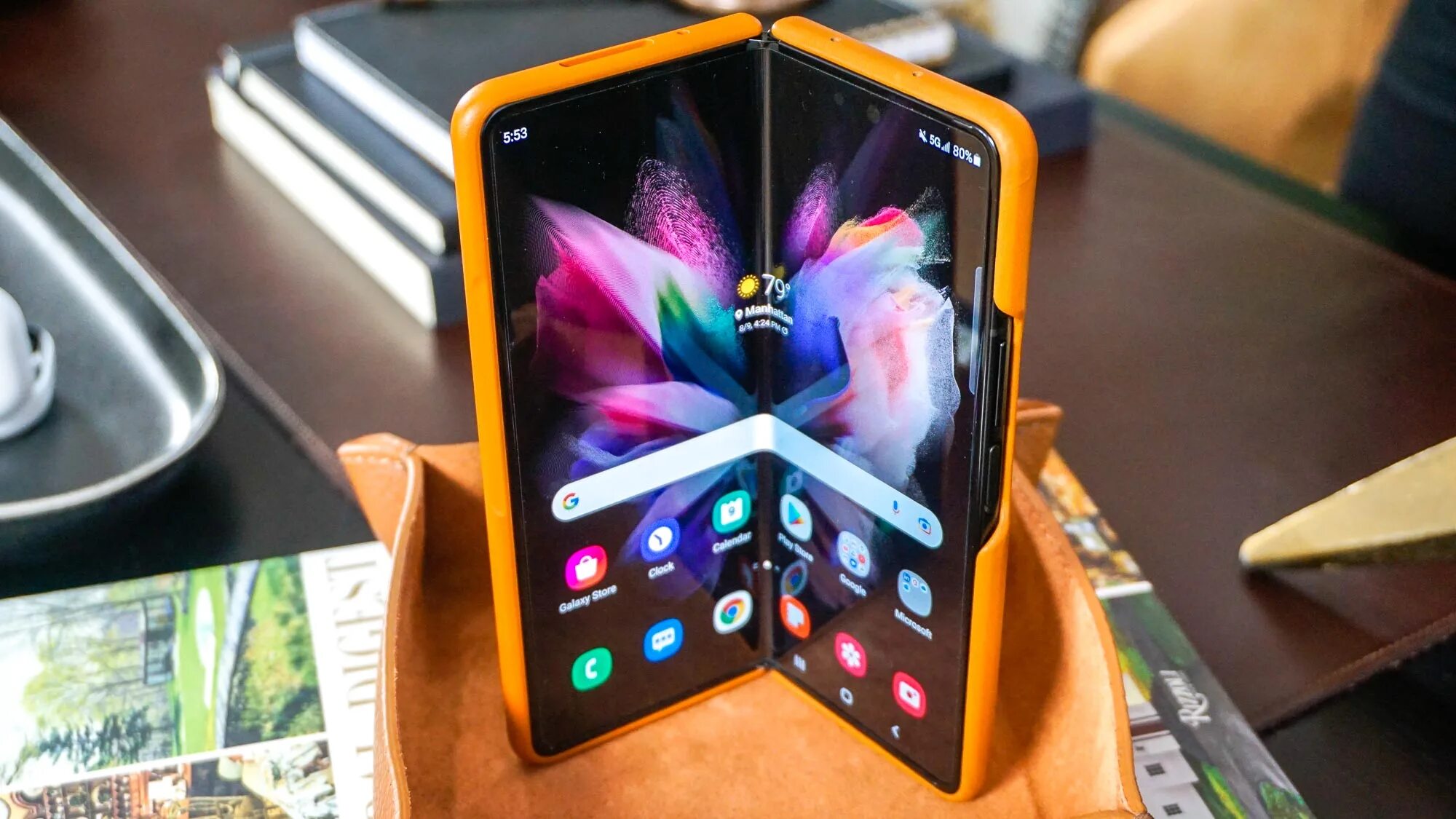 Телефон z fold 5. Samsung Galaxy z Fold 3. Новый самсунг z Fold 3. Самсунг галакси z Fold 2022. Samsung Galaxy z Fold 3 2021.