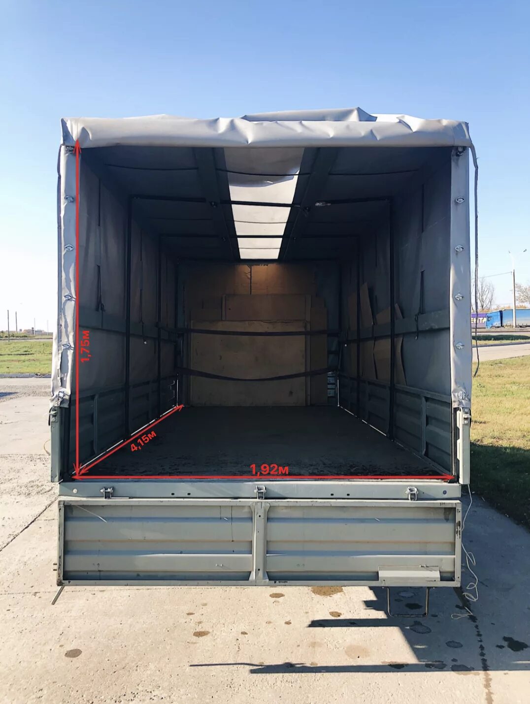 Hyundai hd78 промтоварный фургон. 5 тонны 2012 года. 5 тонник. Isuzu npr75l. 43899 автофургон грузоподъемностью.