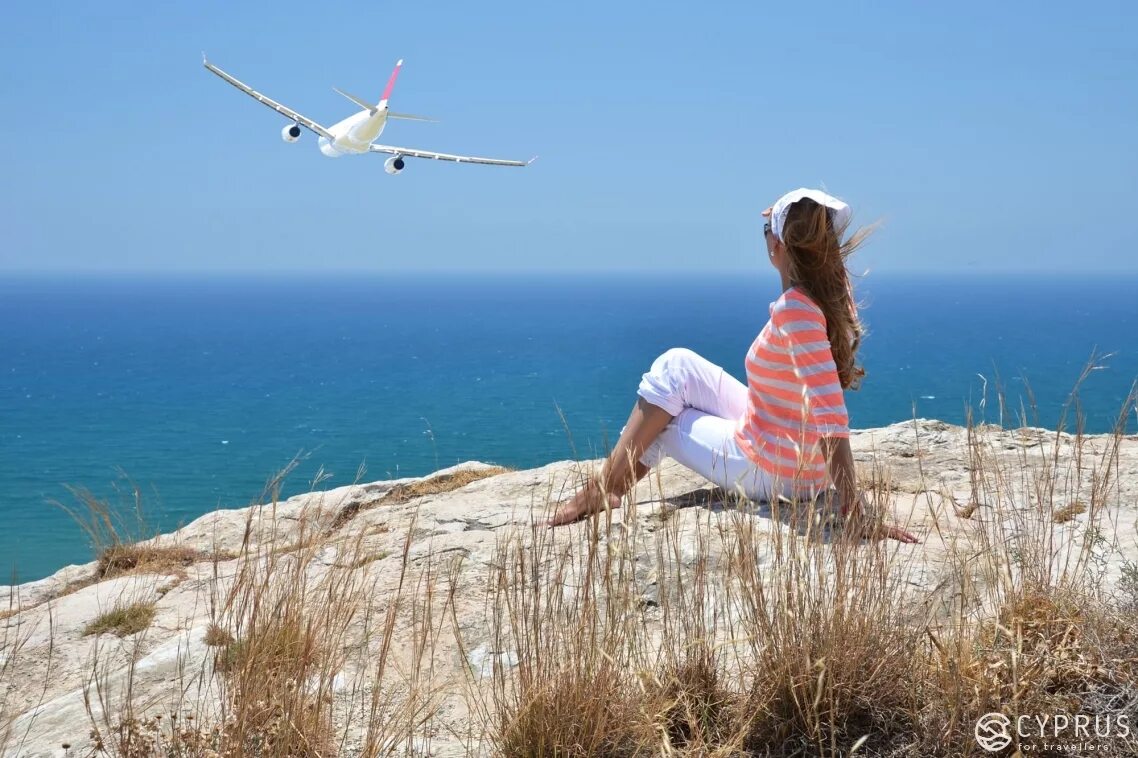 Самолет море. Кипр отдых перелет. Кипр отдых перелет. Протарас кипр. Коралловый залив кипр.