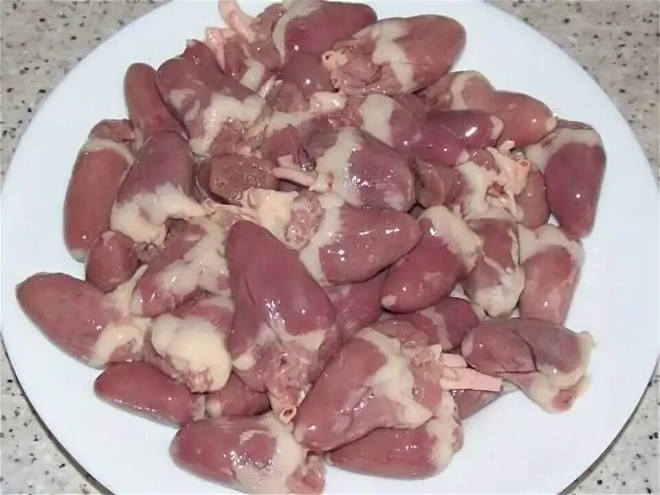 Сколько по времени готовятся куриные сердечки. Сердечки куриные колечками. куриные сердечки псковские. как сделать куриные сердечки мягкими.