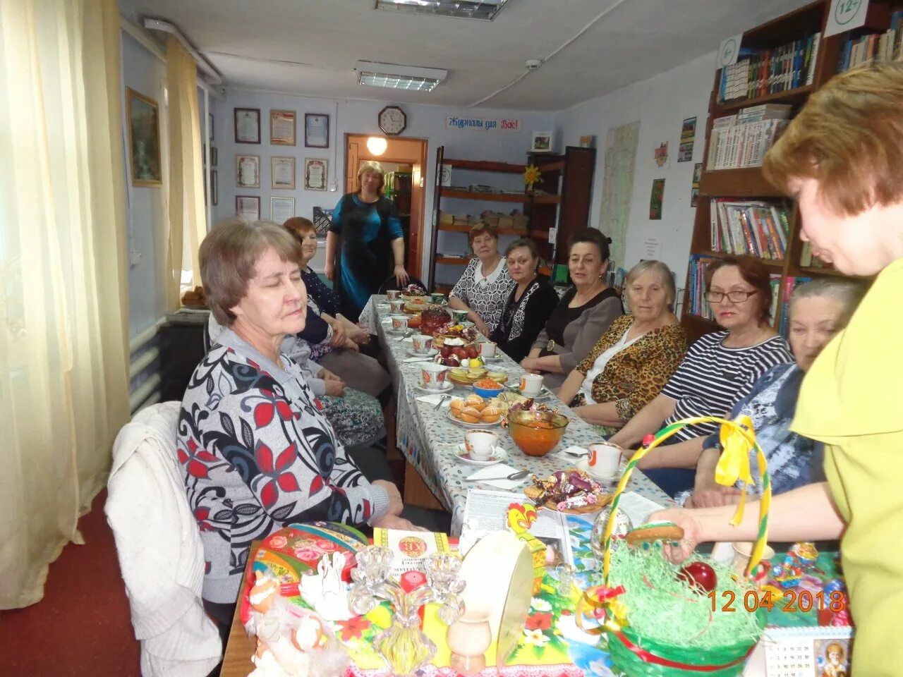 посиделки для пожилых. посиделки пенсионеров. посиделки пенсионеров. посиделки для пожилых. посиделки для пожилых людей сценарий.