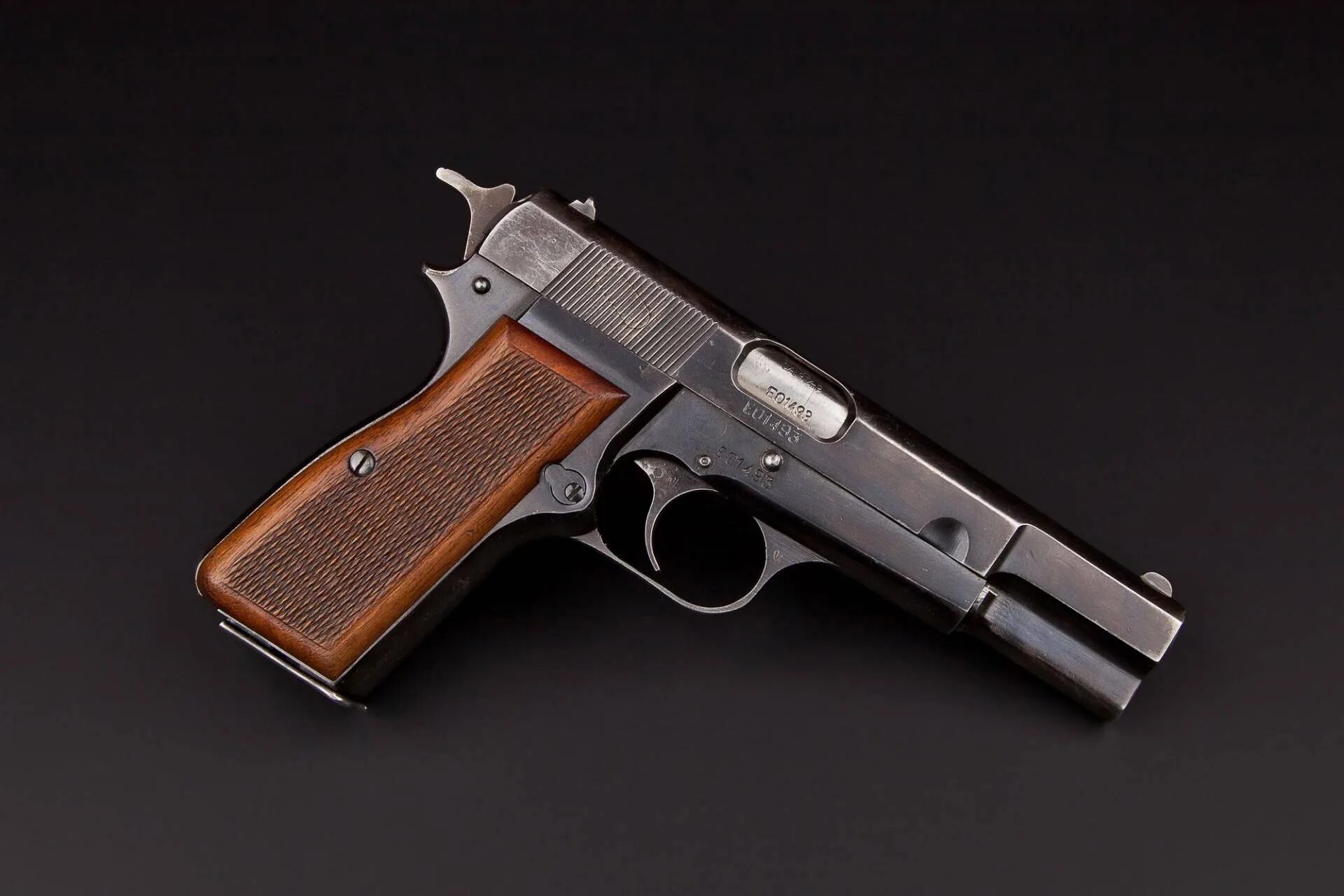 Browning ru. FN Browning High Power. Browning Hi-Power m1935. Browning FN 1900.