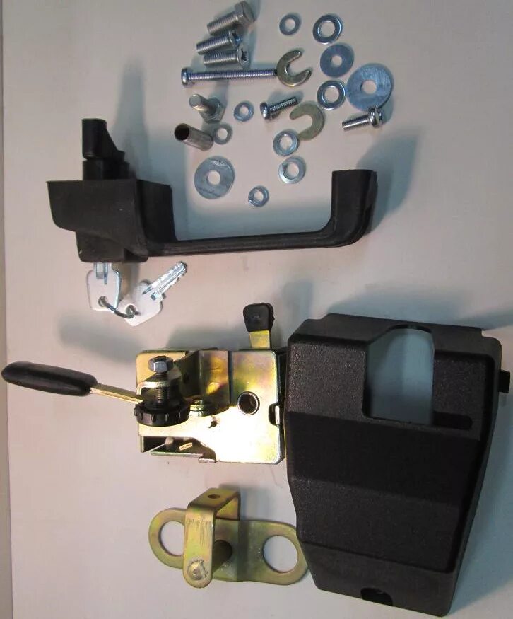 замок ук левый 80-6105010. замок мтз 80-6105050. замок кабины с тягой в сборе hyundai hd120. замок 80-6105010-01 правый. ручка ваз 2109 с замком.