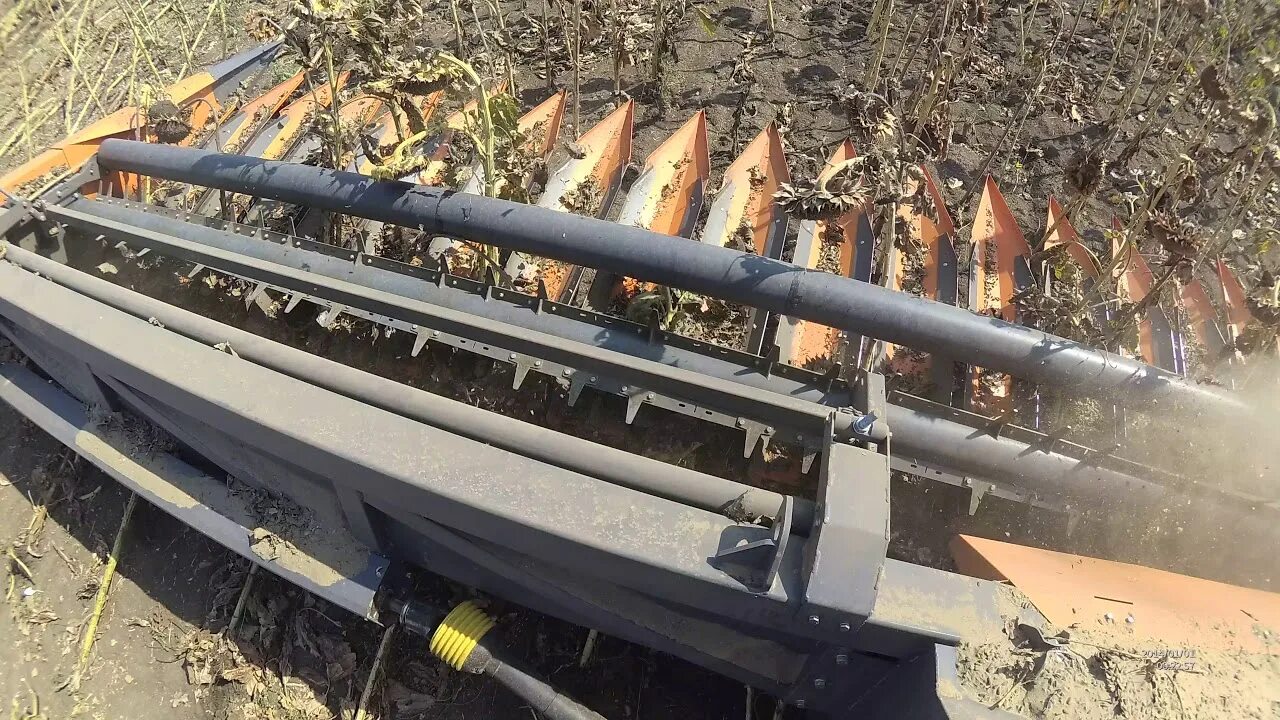 Жатка 100. Жатка orange seed. франко фабрил жатка для уборки подсолнечника. жатка оранж сид. оранж сид жатка подсолнечная.
