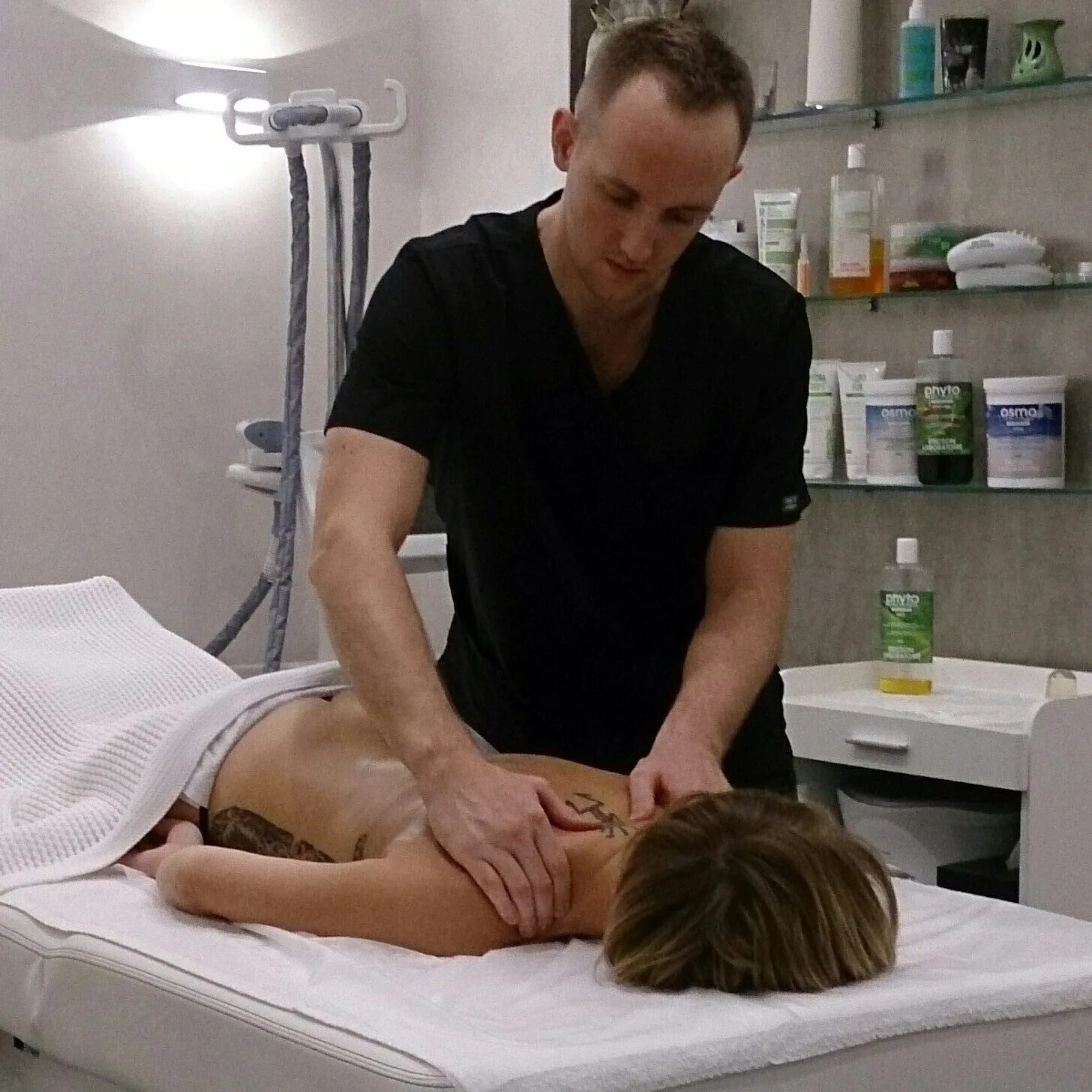 Massage санкт петербурге. Массажист СПБ.