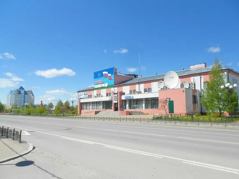 где в югорске можно. поверхность города югорск. здание газпрома югорск. где в югорске можно. здание трансгаз югорск.