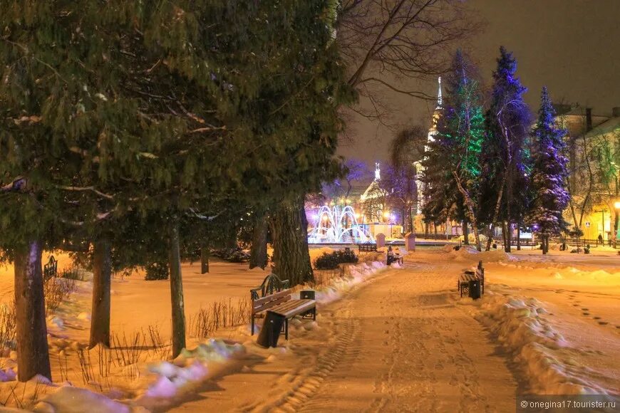 Зимний воронеж. Зимний воронеж. Куда можно сходить в воронеже зимой. Воронеж зимой достопримечательности. Каток воронеж зимой.