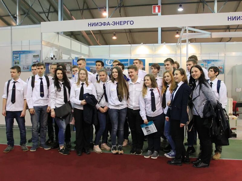 Мишарин нииэфа энерго. М-энерго. Энерго группа компаний. Тнс энерго логотип. Можно энерго.