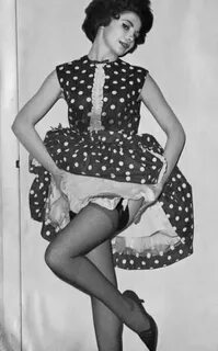 Әдемі жалаңаш азиялық әйелдердің суреттері