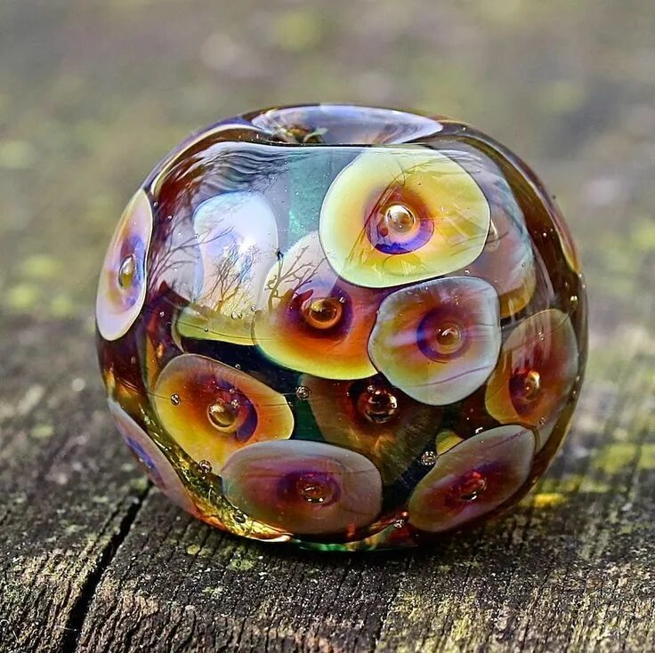 Лампворк. Стекло лэмпворк lampwork. Lampwork. Елена хернбург лэмпворк. Лэмпворк галактика.